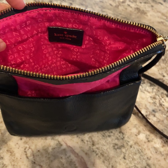 Kate Spade ♠️ purse - Picture 5 of 8